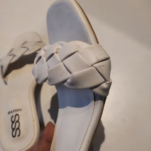 S. S. S brand white heels - Picture 7 of 7